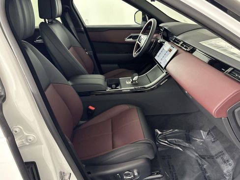 Certified 2025 Land Rover Range Rover Velar Dynamic HSE image 35