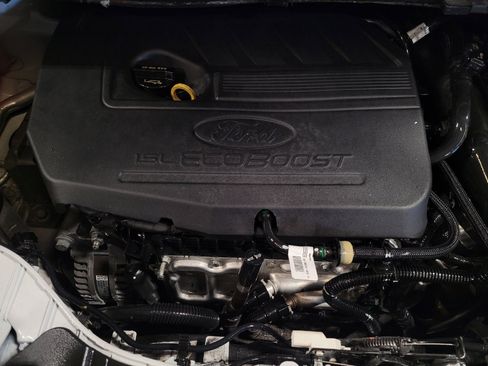 Used 2017 Ford Escape SE image 30