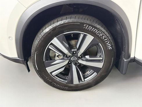 Used 2023 Nissan Rogue Platinum w/ Platinum Premium Package AWD/4WD image 33