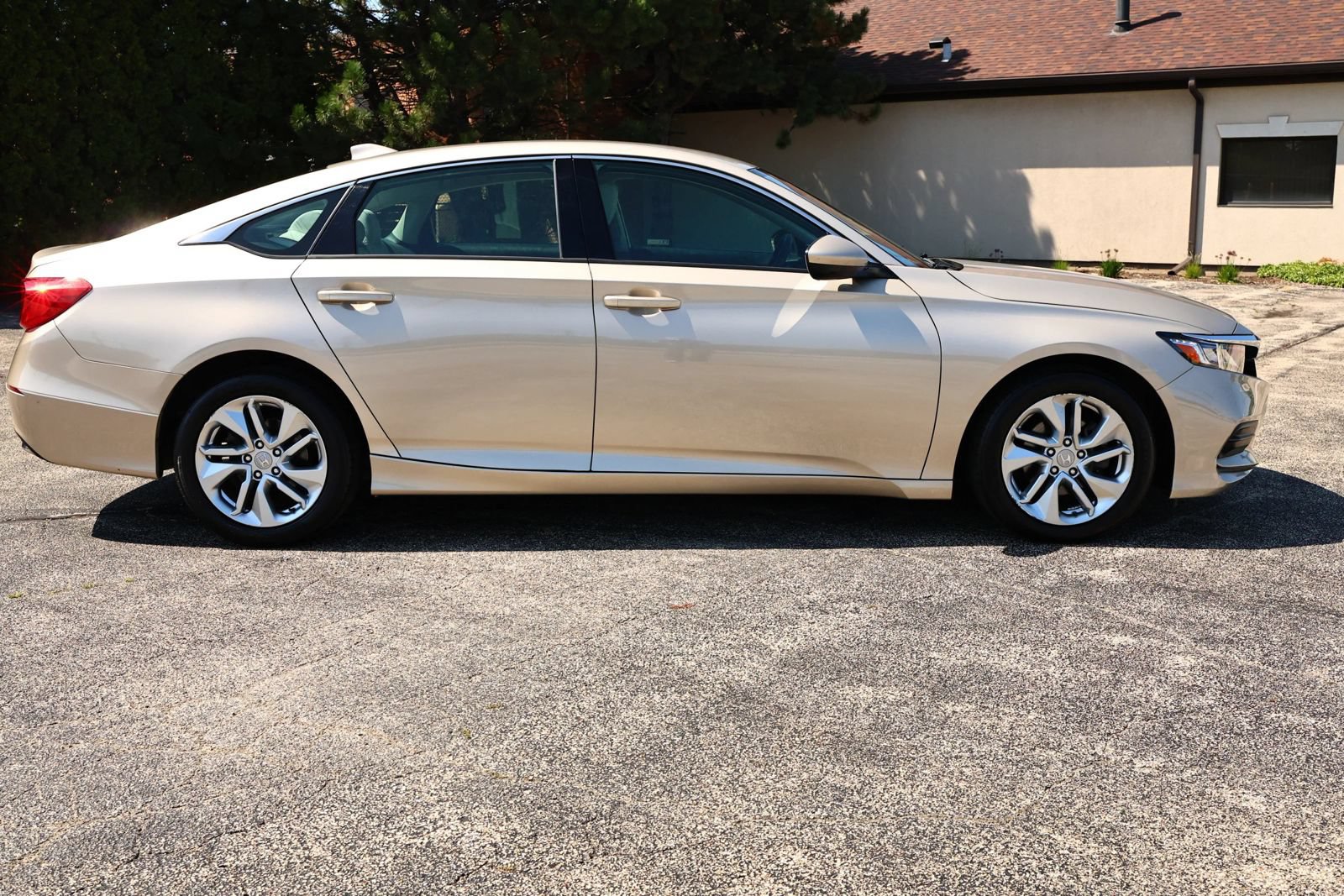 Used 2019 Honda Accord LX image 12