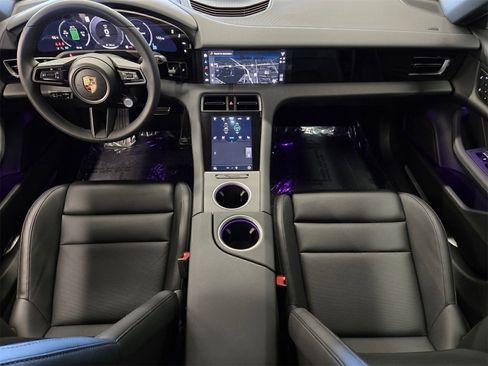 Used 2025 Porsche Taycan image 13