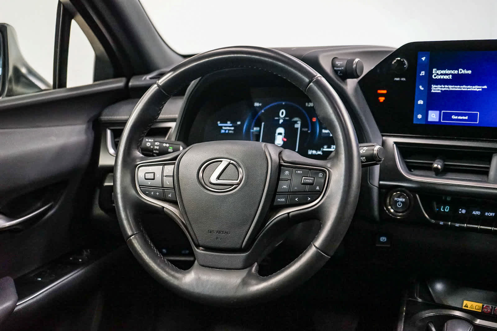 Used 2025 Lexus UX 300h FWD w/ Accessory Package (Z2) image 15