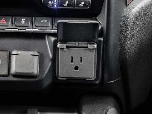 Used 2019 Chevrolet Silverado 1500 High Country w/ Technology Package image 37