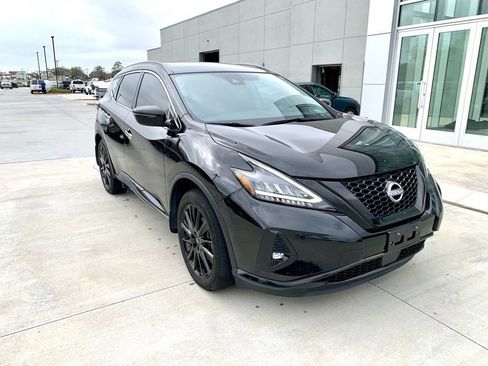 Used 2023 Nissan Murano SV w/ SV Midnight Edition Package image 3