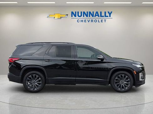 Used 2023 Chevrolet Traverse RS w/ LPO, Floor Liner Package AWD/4WD image 5