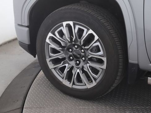 Used 2024 GMC Sierra 1500 Denali Ultimate AWD/4WD image 13