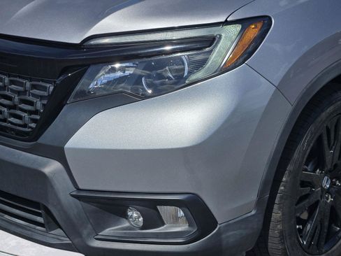 Used 2021 Honda Passport Sport image 9