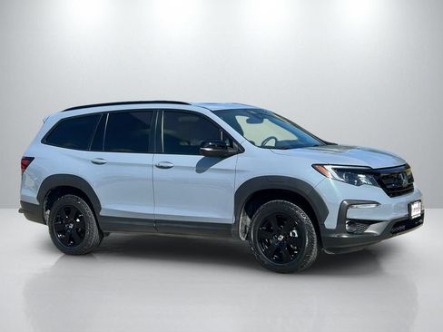 Used 2022 Honda Pilot TrailSport image 4