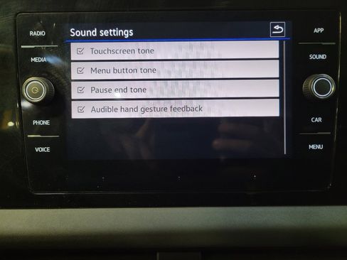 Used 2025 Volkswagen Jetta SE image 25