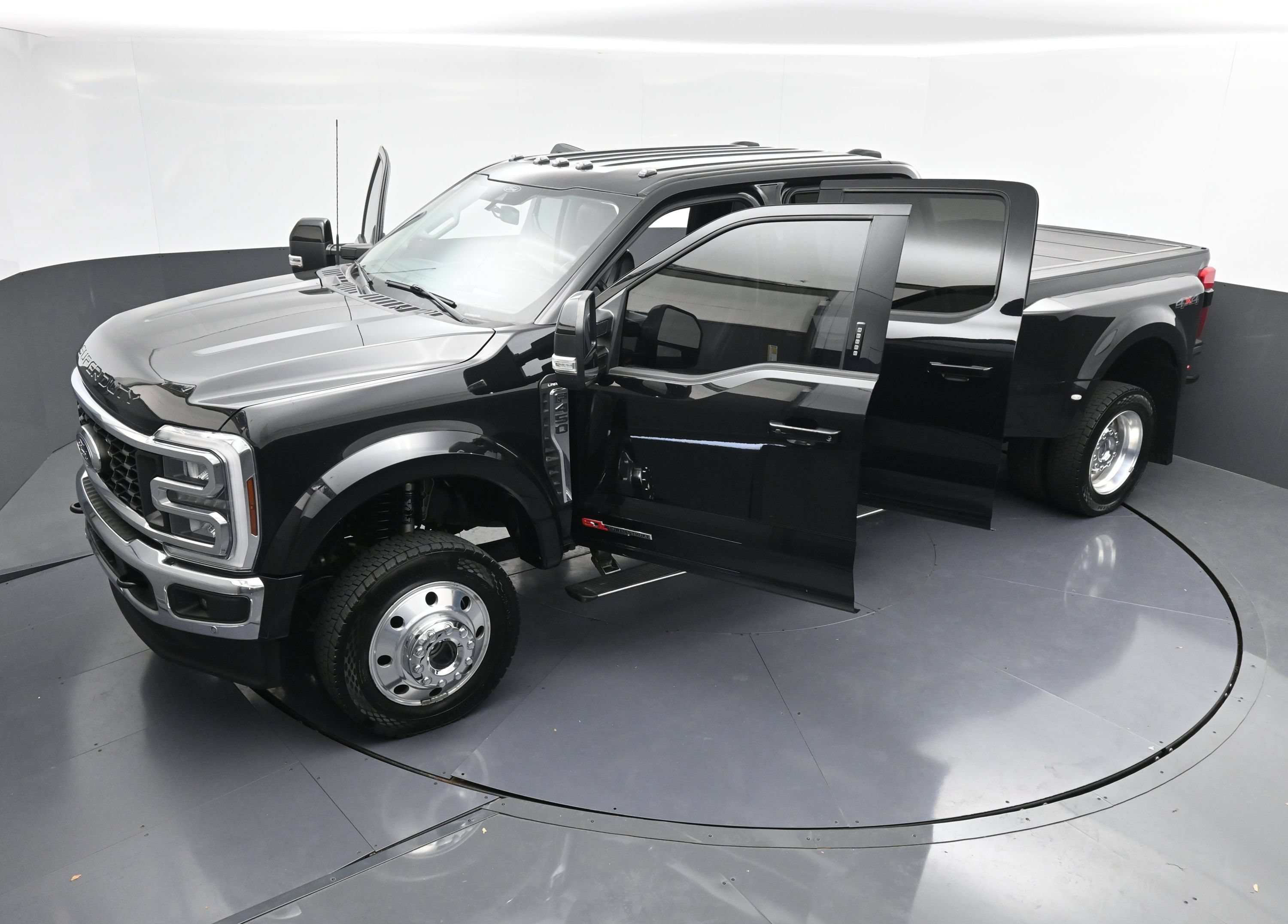 Used 2024 Ford F450 Lariat w/ Lariat Ultimate Package AWD/4WD image 45