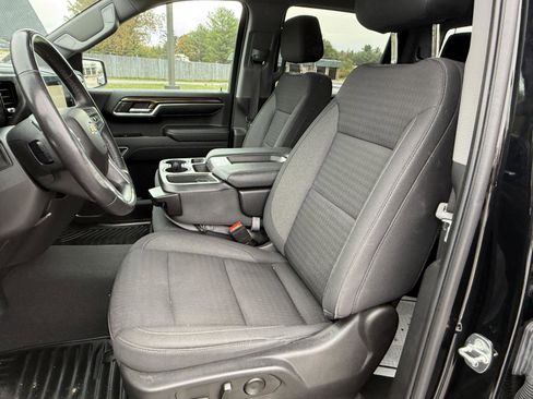 Used 2022 Chevrolet Silverado 1500 LT image 12