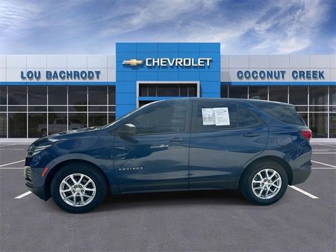 Used 2023 Chevrolet Equinox LS image 5