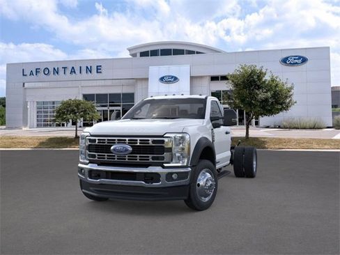 New 2026 Ford F450 XL w/ XL Chrome Package image 3