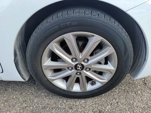 Used 2016 Hyundai Elantra SE w/ Option Group 02 image 27