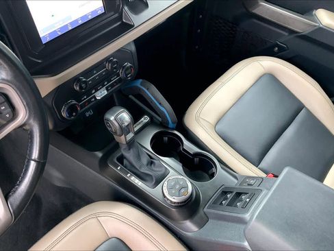 Used 2023 Ford Bronco Wildtrak AWD/4WD image 16
