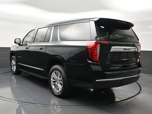 Used 2023 GMC Yukon XL SLT w/ SLT Premium Package RWD image 3