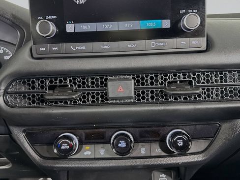 Used 2024 Honda HR-V LX image 17