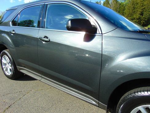 Used 2017 Chevrolet Equinox LS AWD/4WD image 41