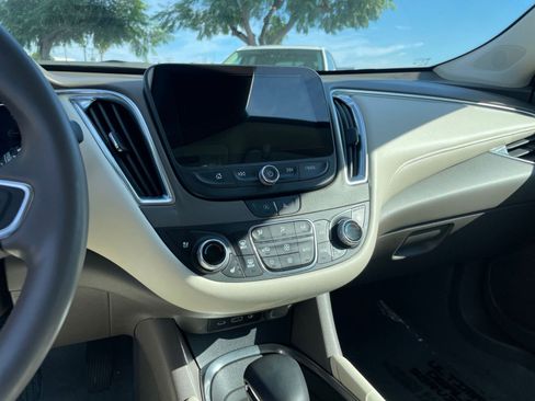 Used 2024 Chevrolet Malibu LT image 18