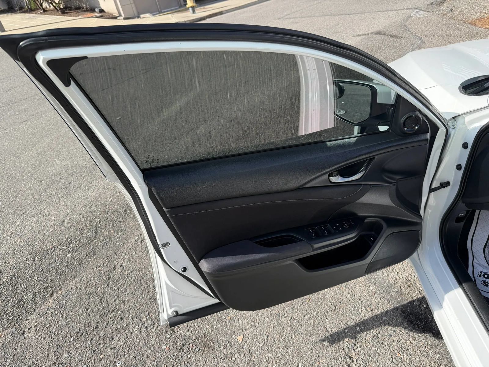 Used 2019 Honda Insight LX image 15