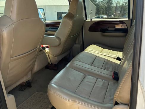 Used 2005 Ford F350 4x4 Crew Cab DRW Super Duty image 31