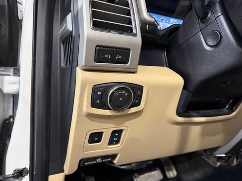 Used 2017 Ford F450 Lariat w/ Lariat Ultimate Package image 13