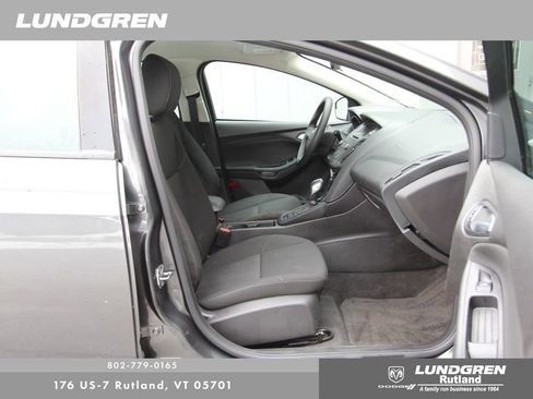 Used 2016 Ford Focus SE image 9