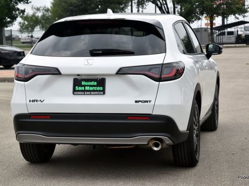 New 2026 Honda HR-V Sport image 3