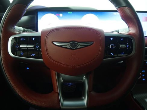 Used 2025 Genesis G80 3.5T Sport Prestige image 18