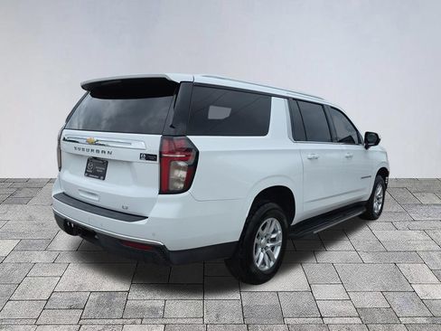Used 2021 Chevrolet Suburban LT RWD image 7