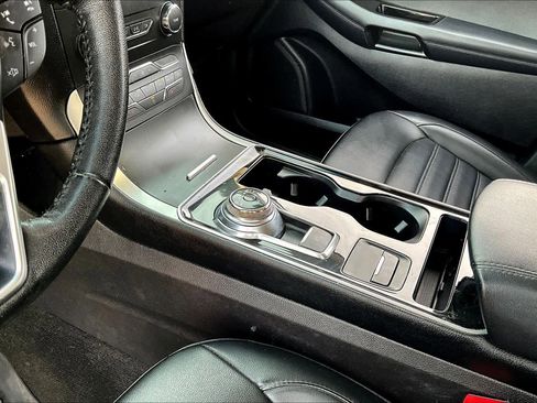 Used 2019 Ford Edge SEL w/ Equipment Group 201A image 16