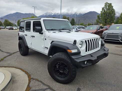 Used 2024 Jeep Wrangler Unlimited Sport AWD/4WD image 3