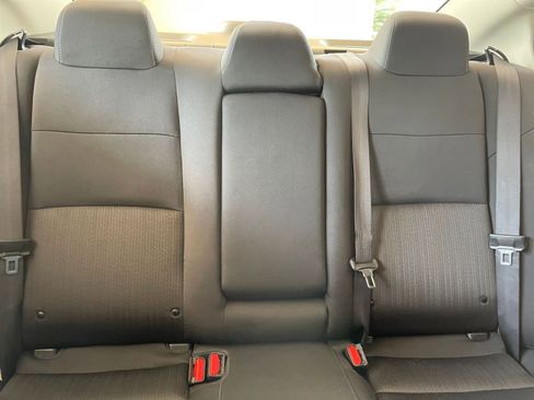 Used 2025 Nissan Altima 2.5 SV FWD image 36