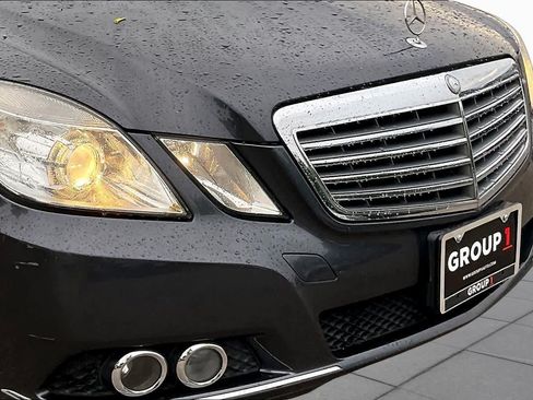 Used 2011 Mercedes-Benz E 350 Sedan image 29