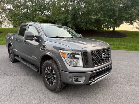 Used 2017 Nissan Titan PRO-4X AWD/4WD image 1