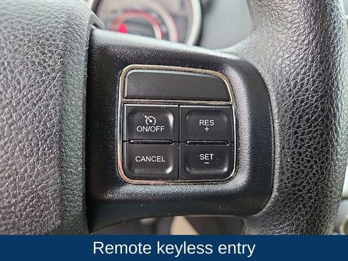 Used 2014 Dodge Journey SXT w/ Flexible Seating Group image 8