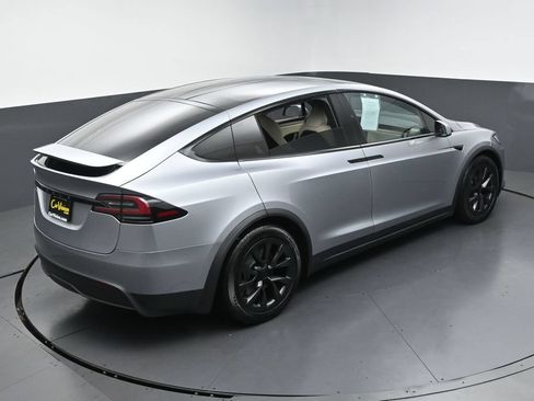 Used 2025 Tesla Model X AWD/4WD image 37