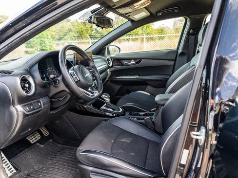 Used 2024 Kia Forte GT-Line image 17