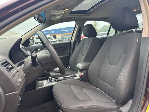 Used 2011 Ford Fusion SE w/ 202A Rapid Spec Order Code FWD image 6