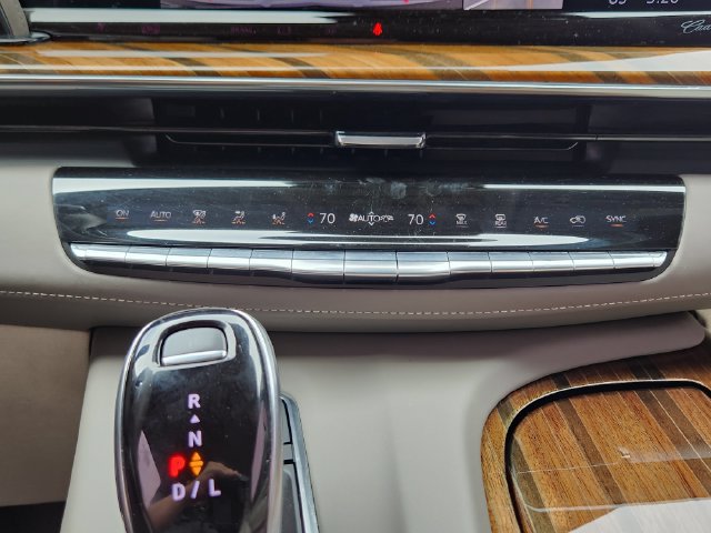 Used 2021 Cadillac Escalade Sport Platinum AWD/4WD image 14