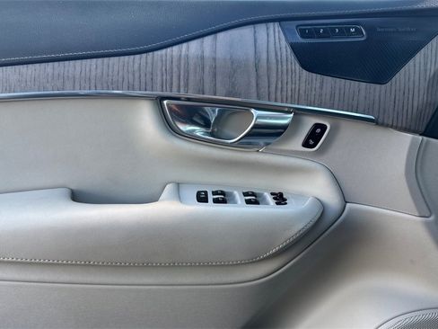 Used 2021 Volvo XC90 T6 Inscription image 12