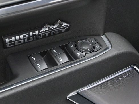 Used 2024 Chevrolet Silverado 1500 High Country w/ High Country Premium Package AWD/4WD image 11