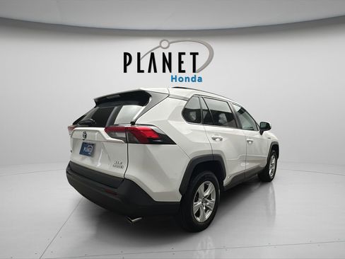 Used 2019 Toyota RAV4 XLE w/ Convenience Package AWD/4WD image 9