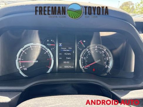 Used 2022 Toyota 4Runner TRD Off-Road Premium w/ Moonroof Package AWD/4WD image 8