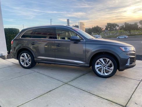 Used 2021 Audi Q7 2.0T Premium Plus w/ Executive Package image 10