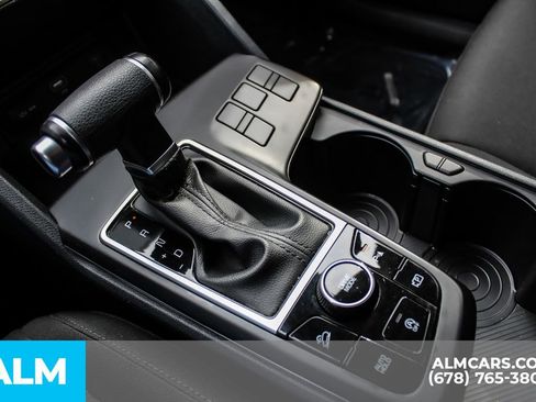 Used 2024 Kia Sportage LX image 33