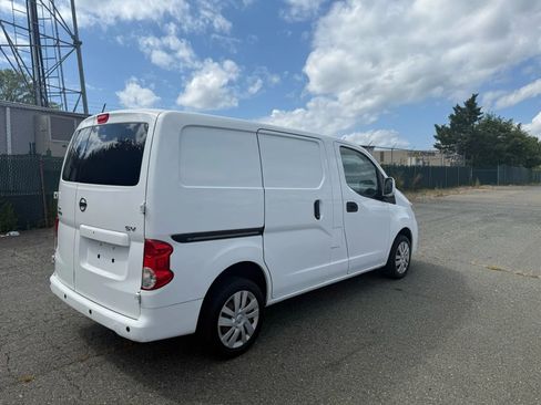 Used 2018 Nissan NV200 SV w/ Navigation Package image 6