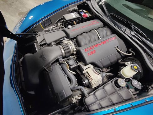 Used 2009 Chevrolet Corvette Convertible w/ Preferred Equipment Group image 4