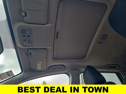 Used 2015 Honda Fit EX image 28