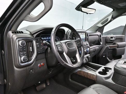 Used 2021 GMC Sierra 3500 Denali w/ Denali Black Diamond Edition AWD/4WD image 14